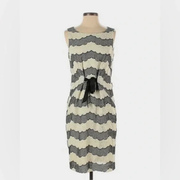 New York and Company (Eva Mendez) size 4 -black & white/ cream lace dress New York and Company (Eva Mendez) size 4 -black & white/ cream lace dress